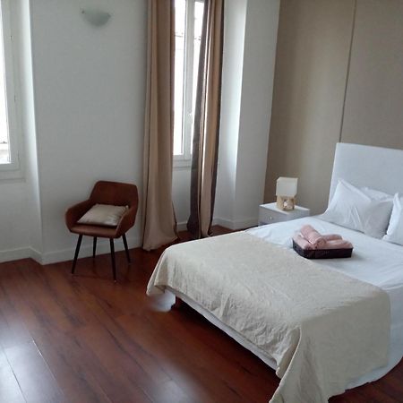 Quartier Le Plus Anime De Marseille "La Plaine Cours Julien "Chambre Avec Salle De Bain Wc Privee Integrees "Dans Appartement Экстерьер фото