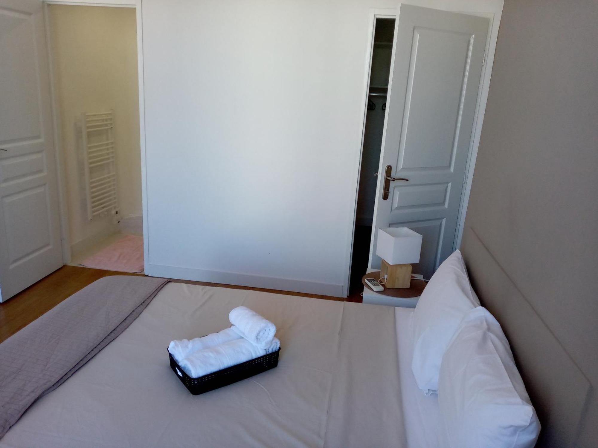 Quartier Le Plus Anime De Marseille "La Plaine Cours Julien "Chambre Avec Salle De Bain Wc Privee Integrees "Dans Appartement Экстерьер фото