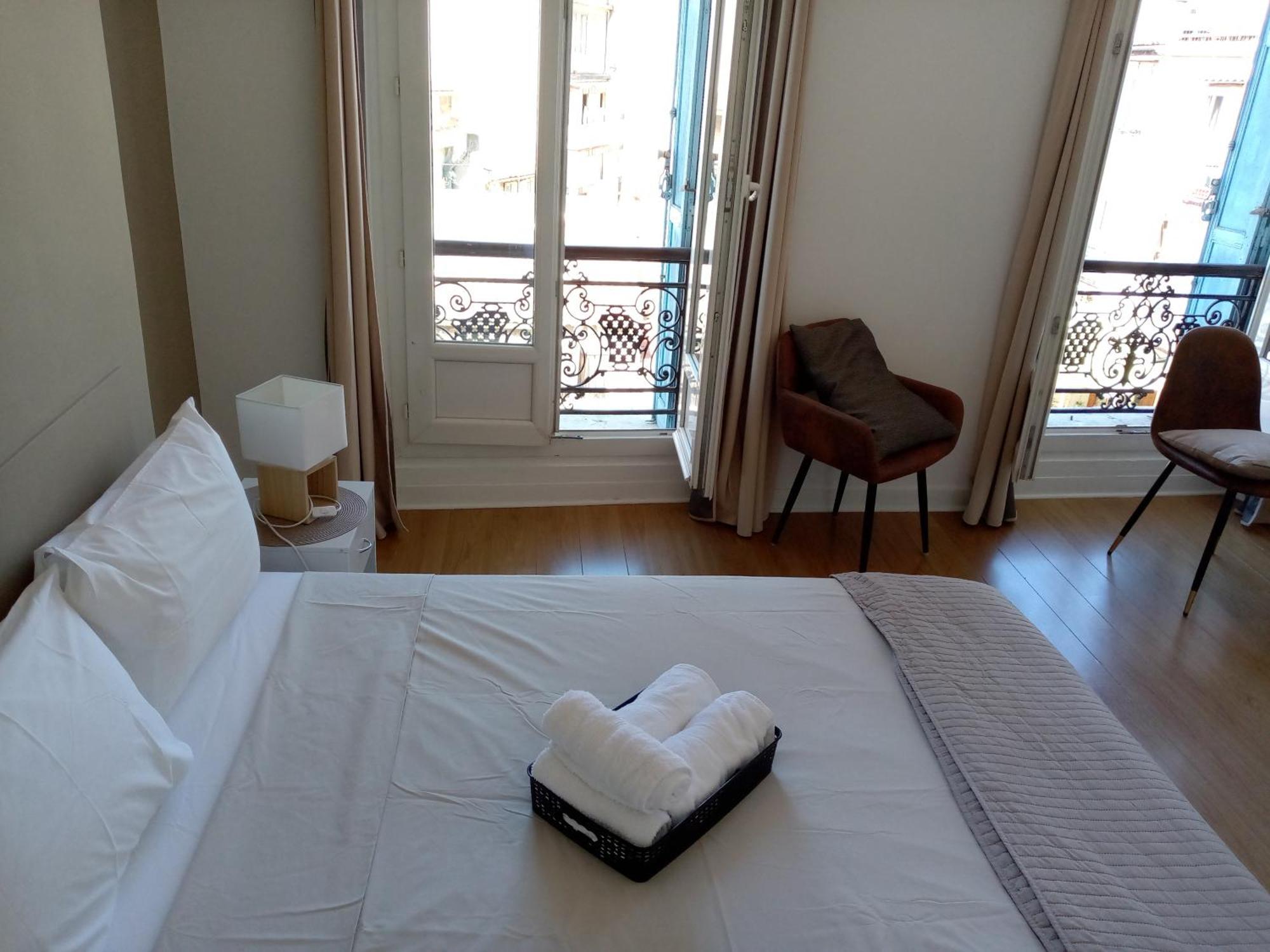 Quartier Le Plus Anime De Marseille "La Plaine Cours Julien "Chambre Avec Salle De Bain Wc Privee Integrees "Dans Appartement Экстерьер фото