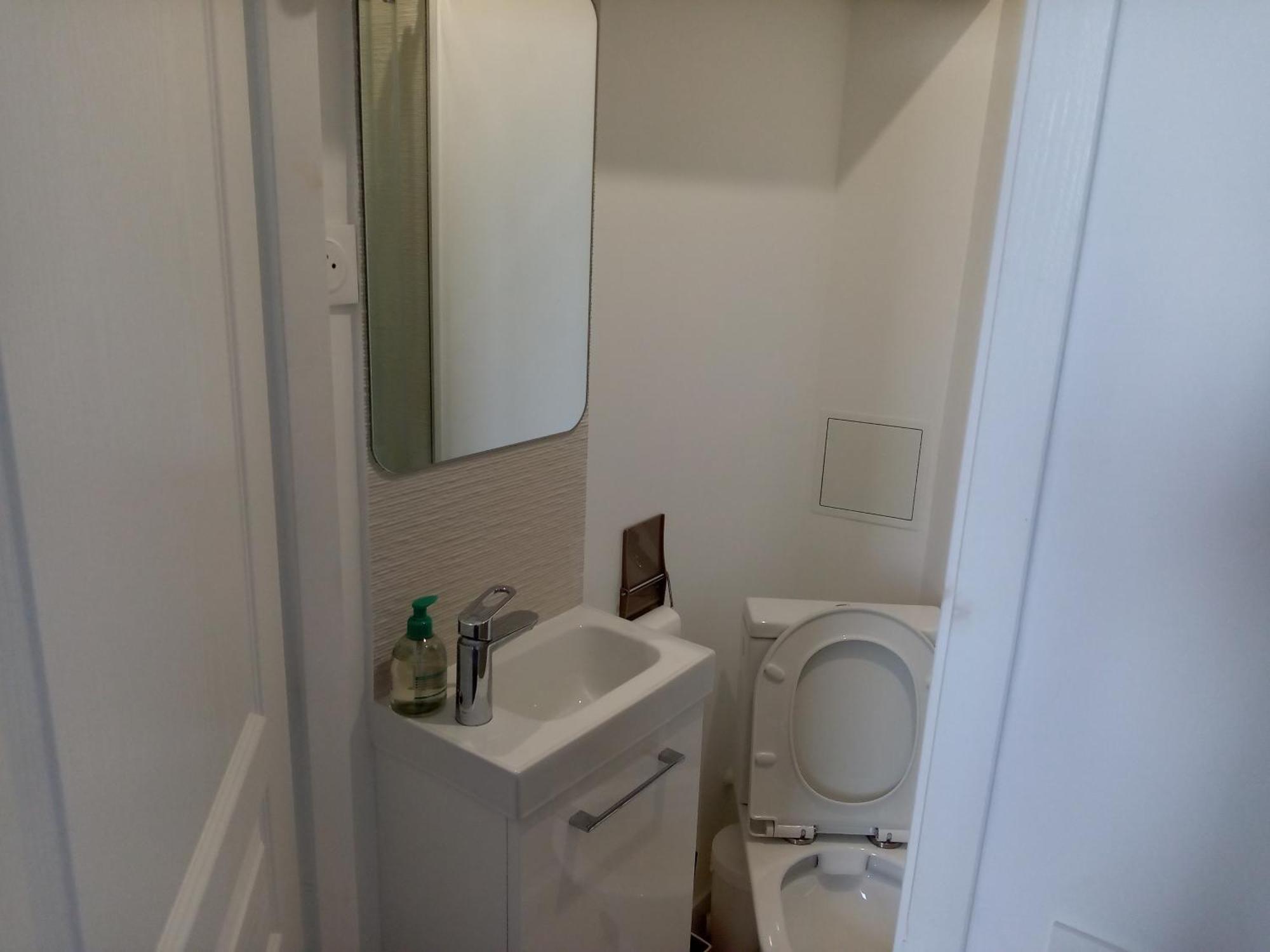 Quartier Le Plus Anime De Marseille "La Plaine Cours Julien "Chambre Avec Salle De Bain Wc Privee Integrees "Dans Appartement Экстерьер фото